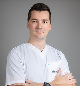 dr. Dino Šabanović