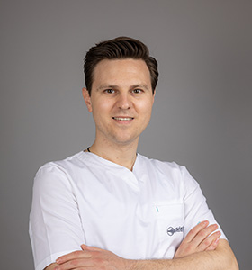 dr. Stefan Mladenovski