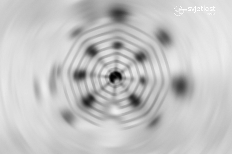 Entoptic (entopic) phenomenon or how the eye sees only itself