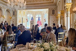 Il dottor Ivan Gabrić si è sottoposto a una chirurgia laser per rimuovere la sua diottria