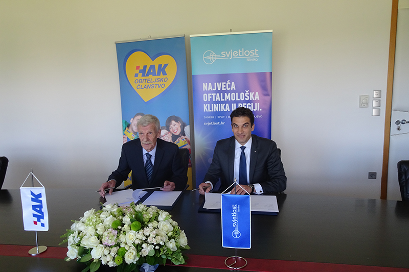 Suradnja Svjetlosti i Hrvatskog autokluba